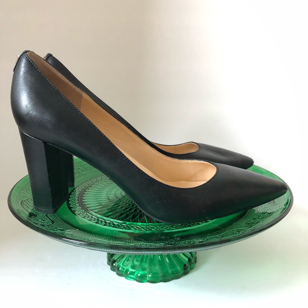 Ivanka Trump Black Leather Lysa Pumps